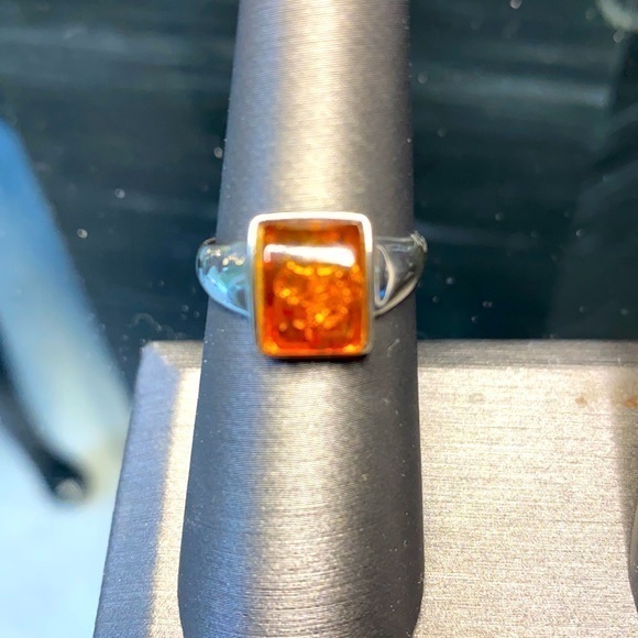 Ladies Sterling Silver Ring with Amber Stone - Picture 2 of 14